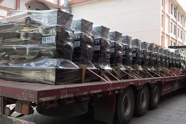 Ekspor Generator Diesel Tipe Terbuka 90kW/200kW Ke Saudi Arabia