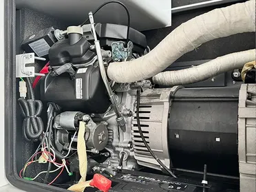 Genset Bensin Senyap Dengan Pendingin Udara (Silinder Ganda)